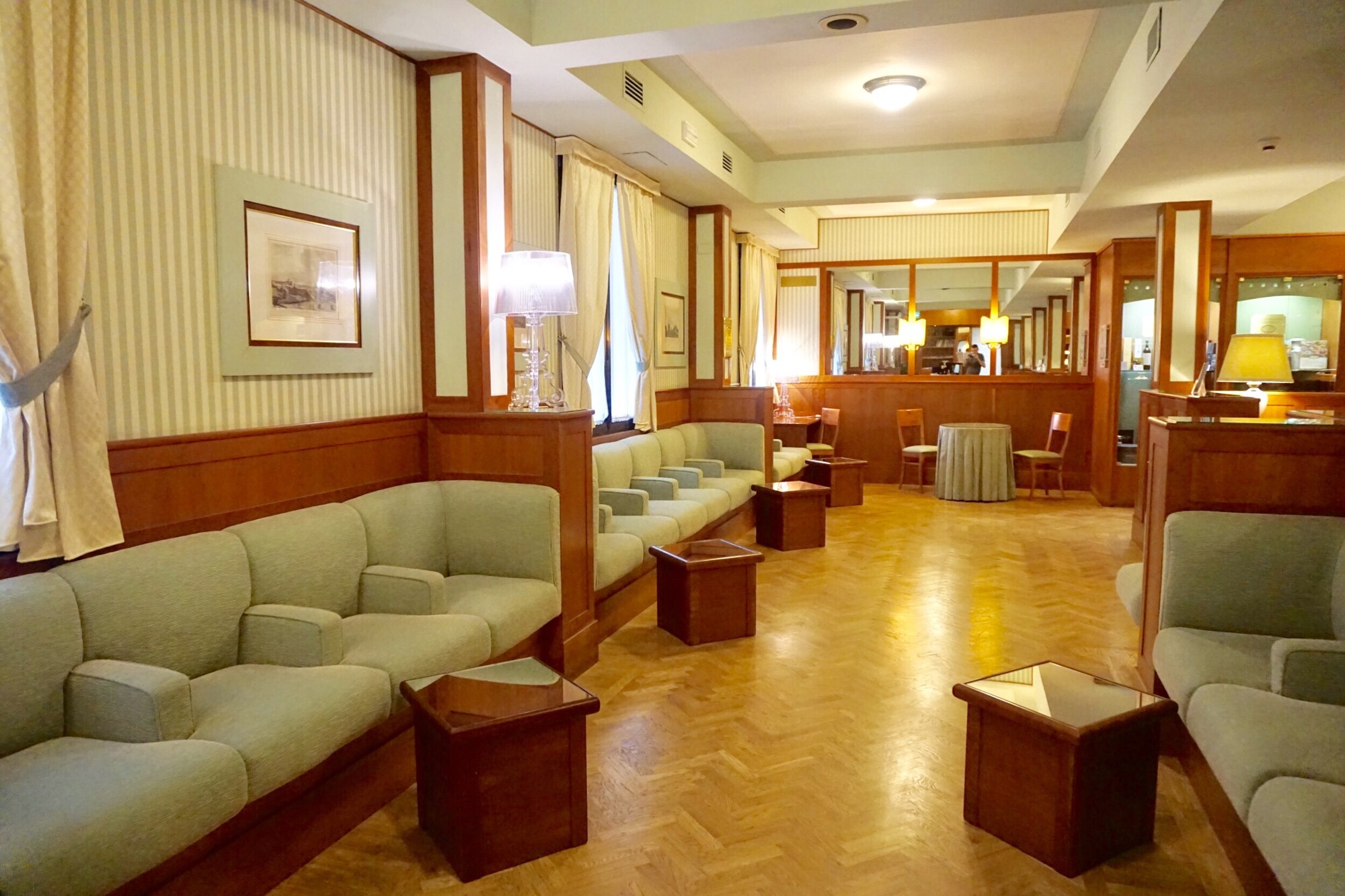 #1 of 5 images of Sala VIP Galilei (Temporarily Closed)