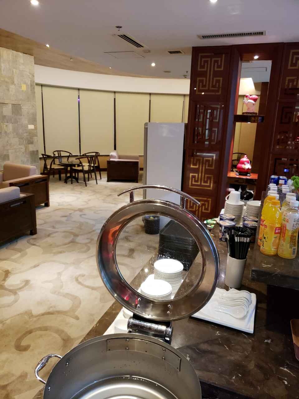 #1 of 2 images of International First Class Lounge