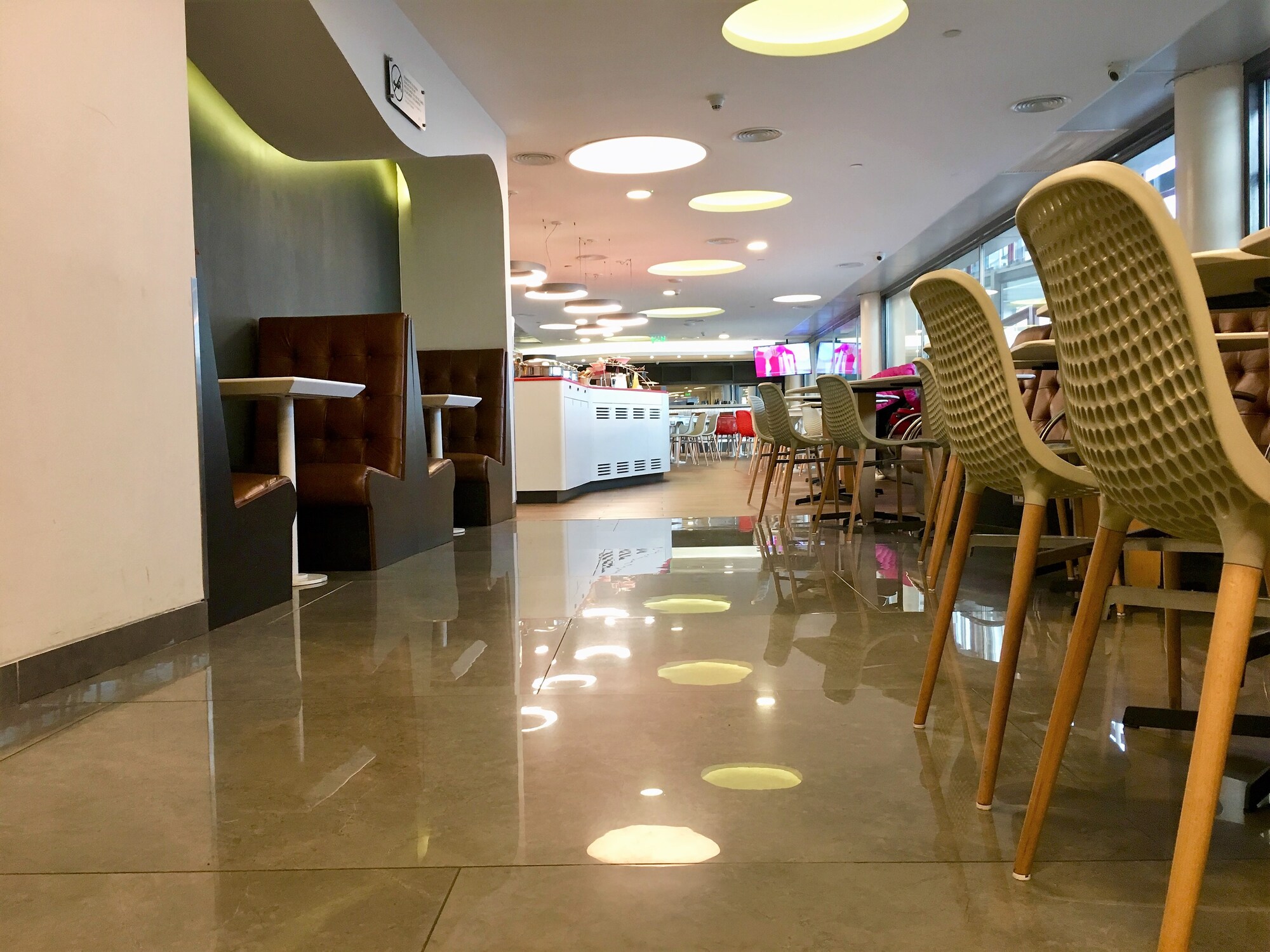 #2 of 5 images of Salones VIP Pacific Club
