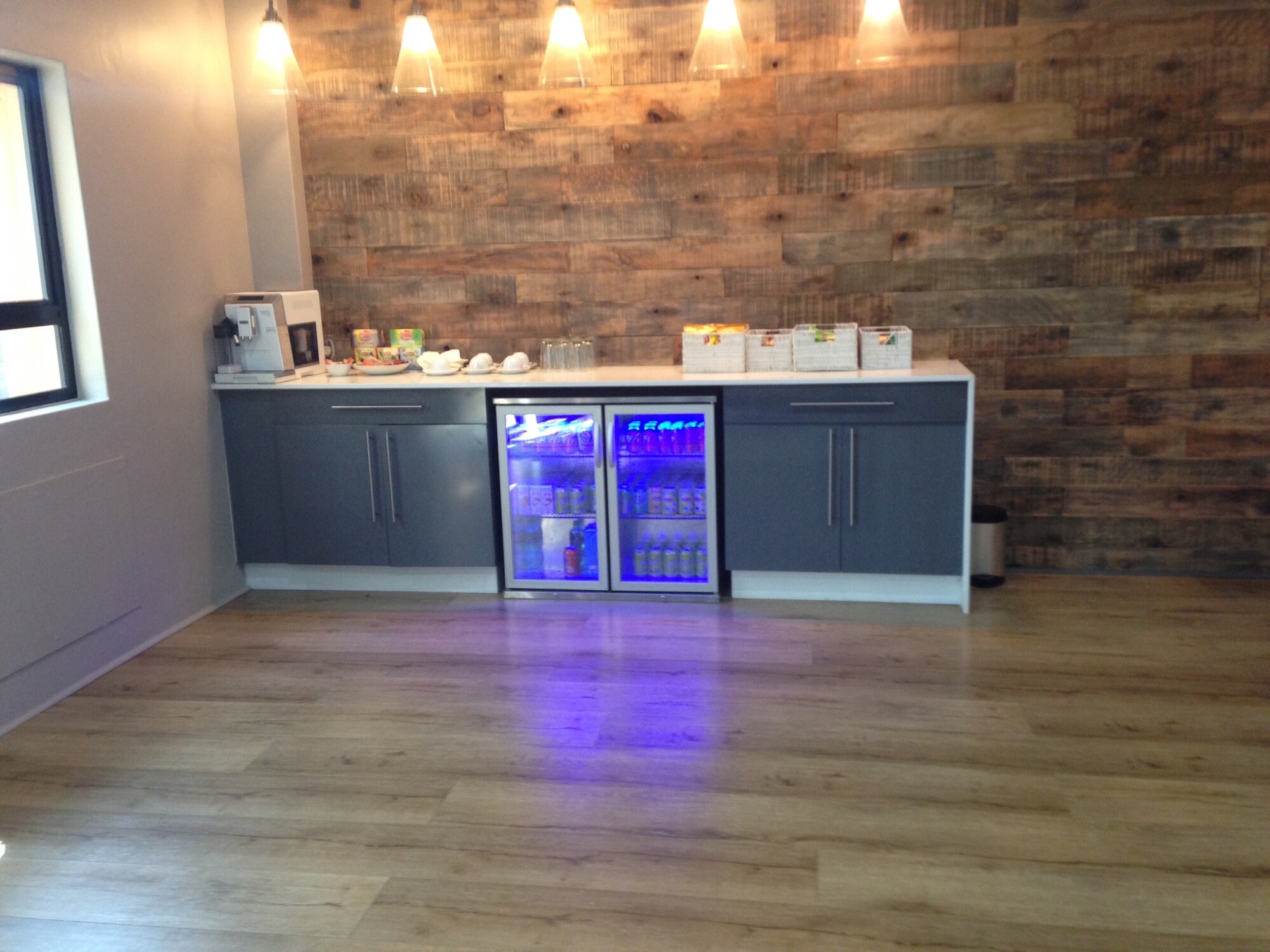 #3 of 5 images of KMI Airport VIP Lounge