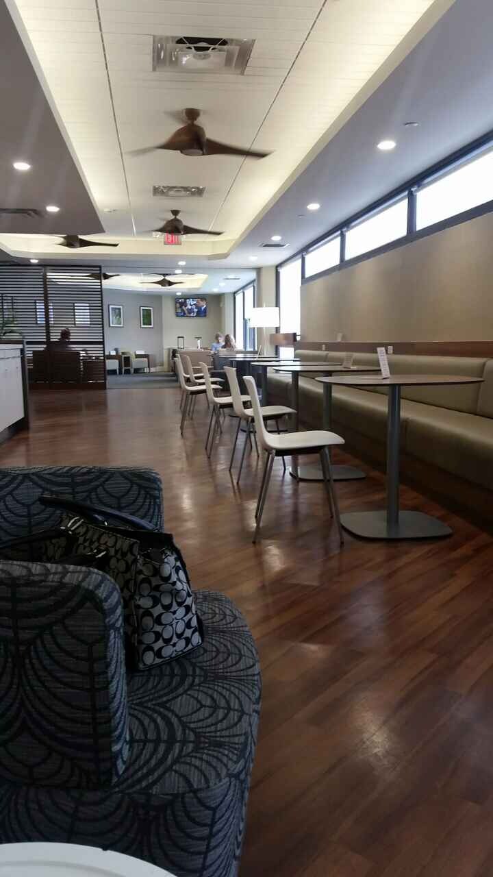 #2 of 5 images of Hawaiian Airlines Premier Club Lounge
