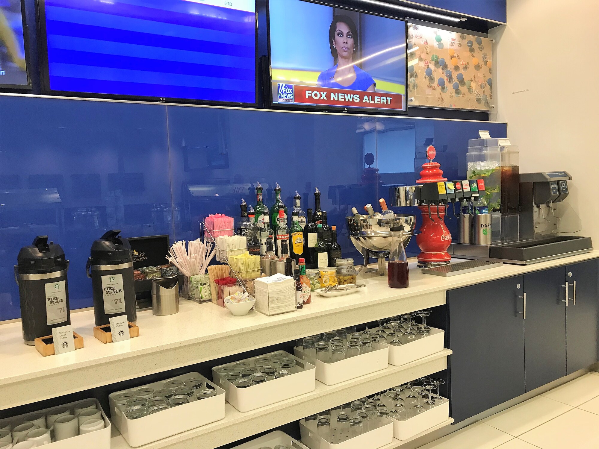 #3 of 5 images of Delta Air Lines Delta Sky Club
