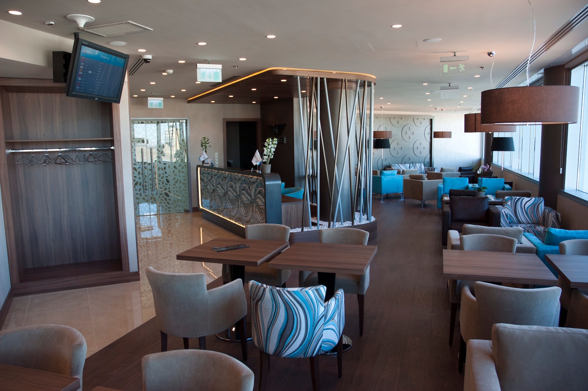 #1 of 5 images of Platinum Lounge (Temporarily Closed)