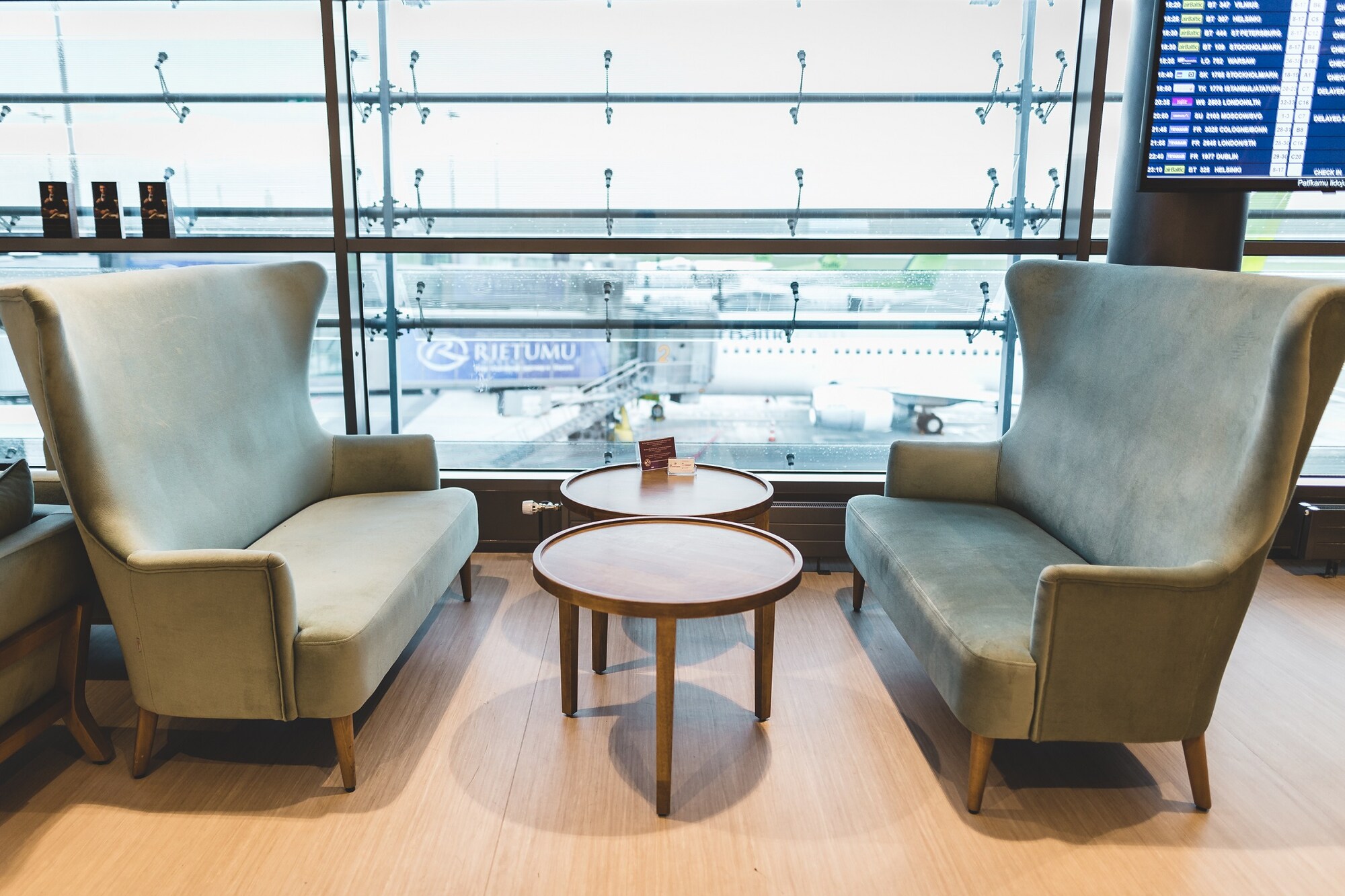 #2 of 5 images of Primeclass Business Lounge