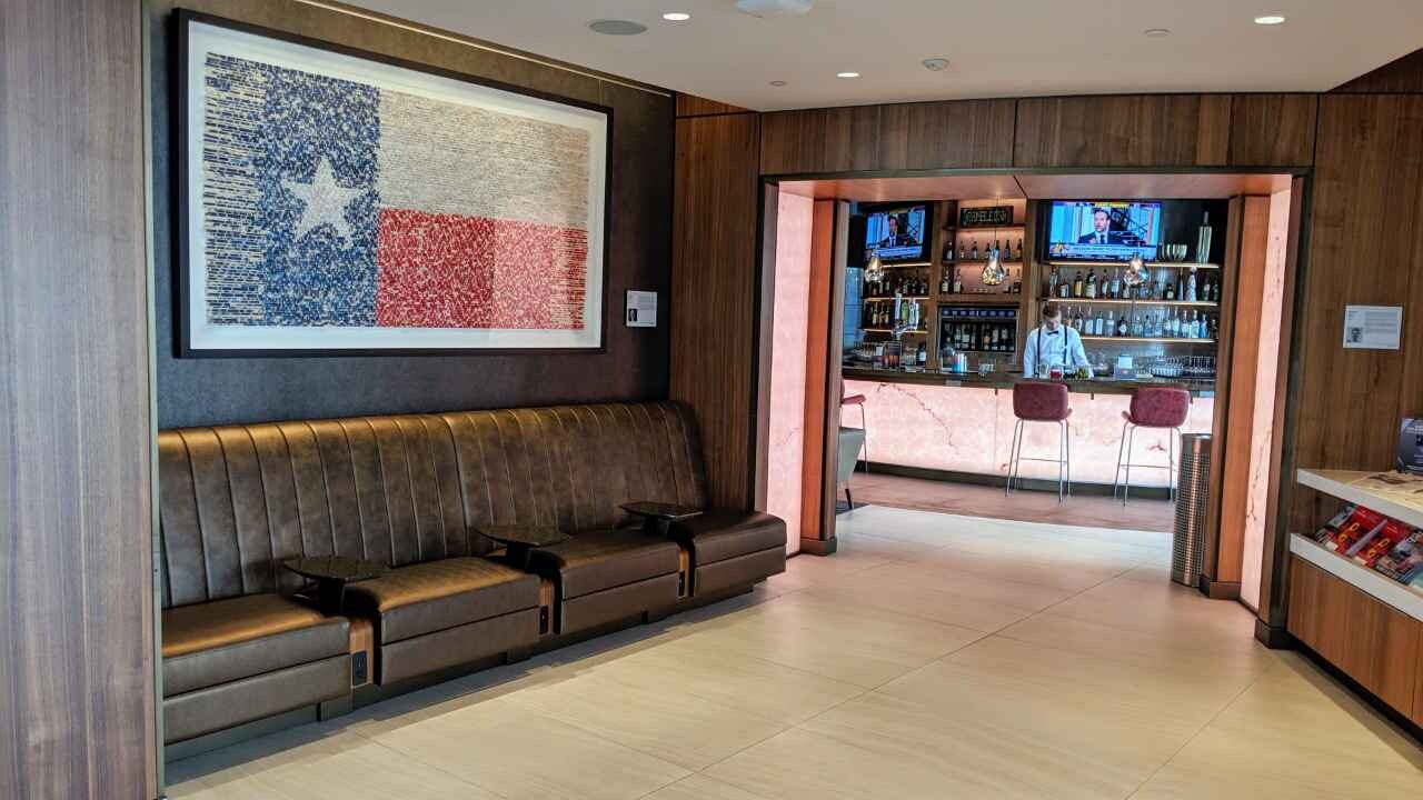 #4 of 5 images of Delta Air Lines Delta Sky Club