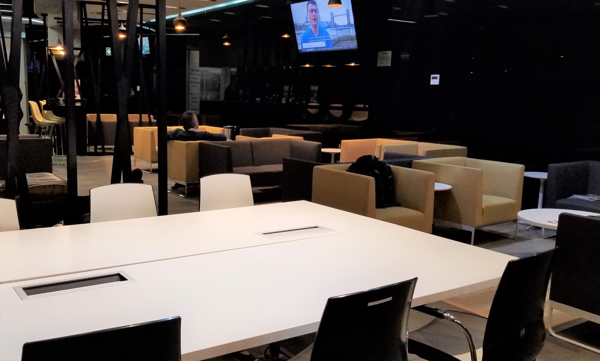 #2 of 5 images of VIP Lounge Bajio