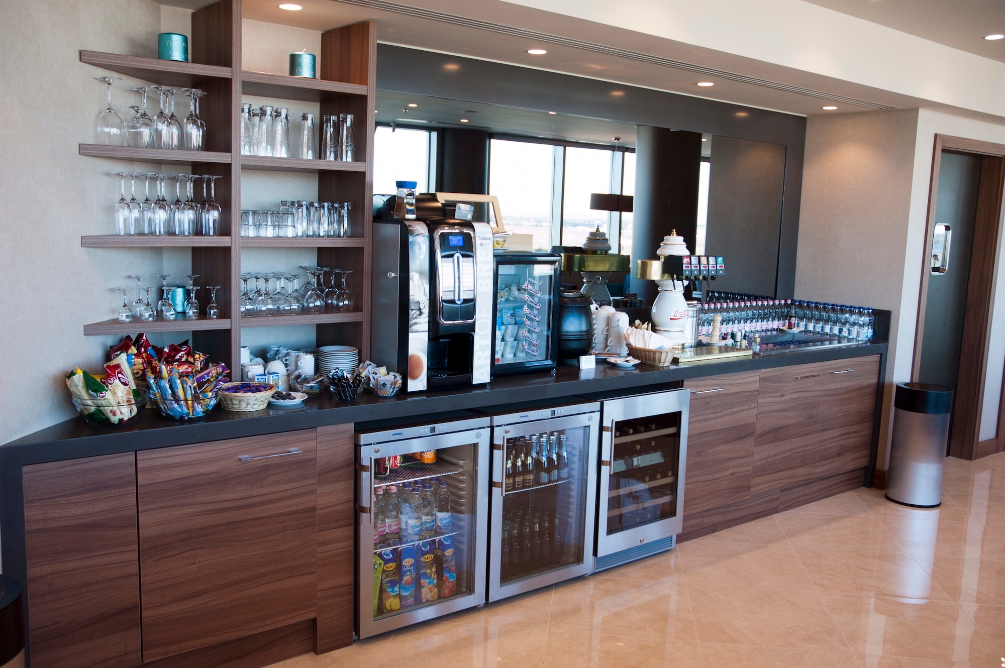 #2 of 5 images of Platinum Lounge (Temporarily Closed)