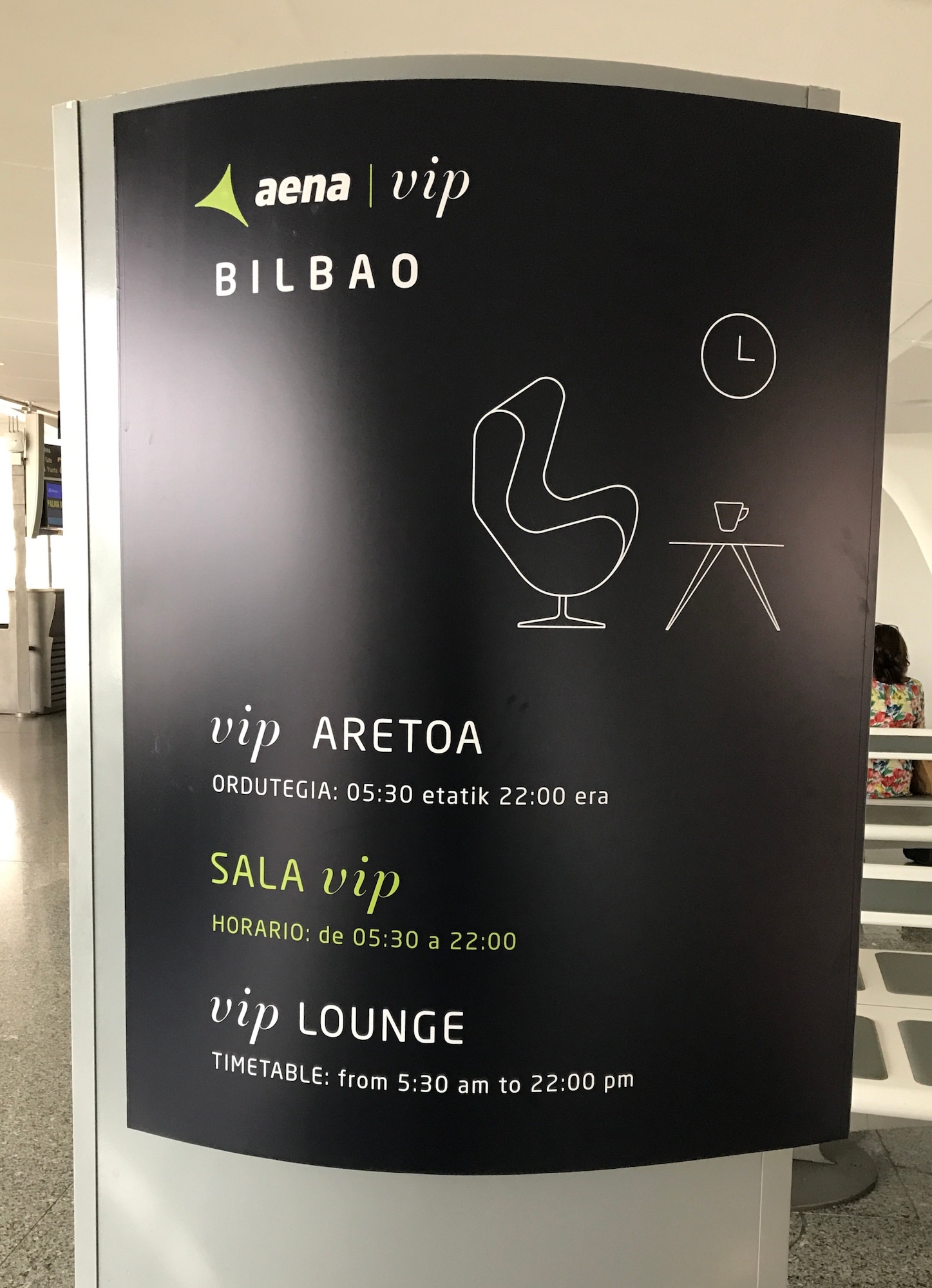 #1 of 5 images of Sala VIP Lounge Aretoa