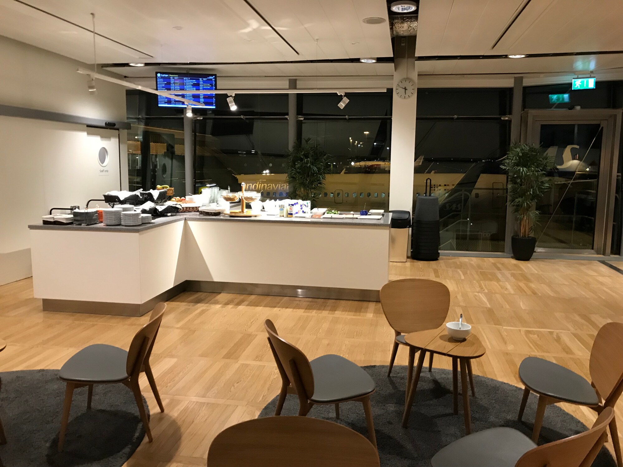 #1 of 5 images of Vinga Lounge