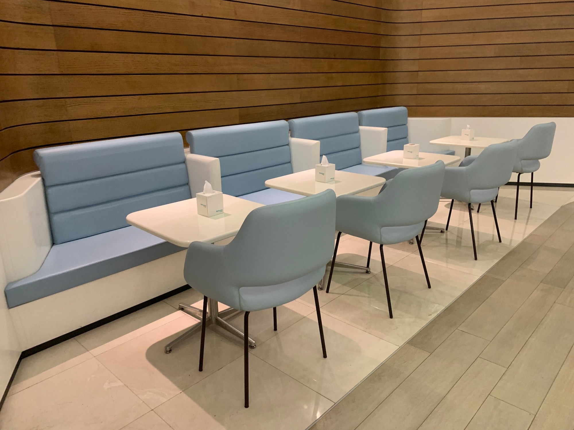 #3 of 5 images of Wellcome Lounge