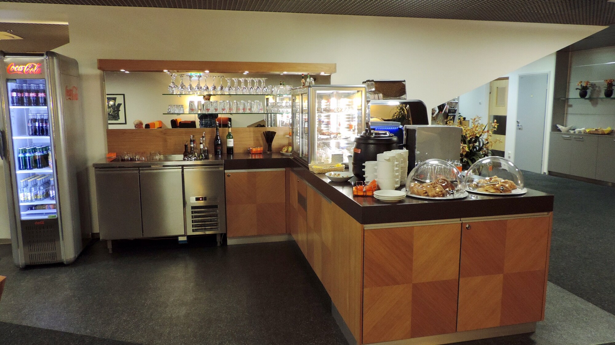 #3 of 5 images of Tallinn Airport International Business Lounge