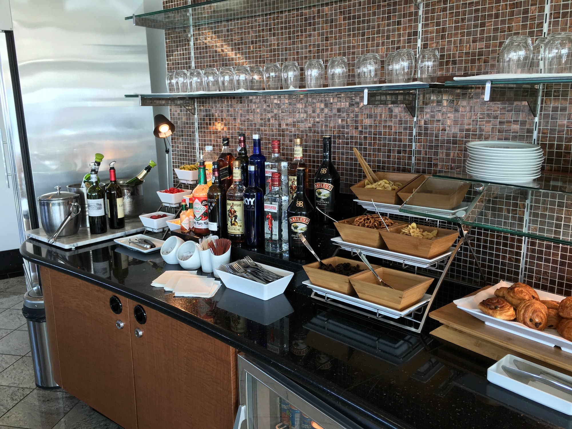#2 of 5 images of Air France/KLM Lounge