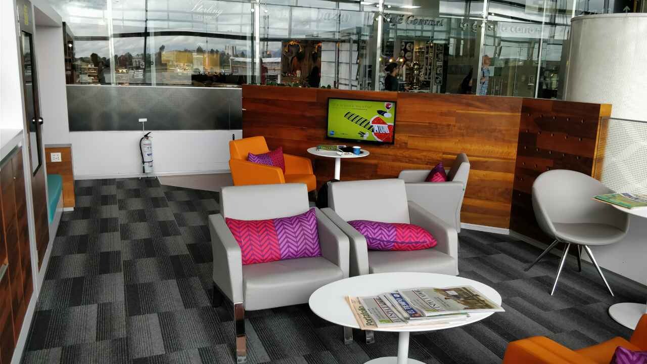 #3 of 5 images of American Express Lounge