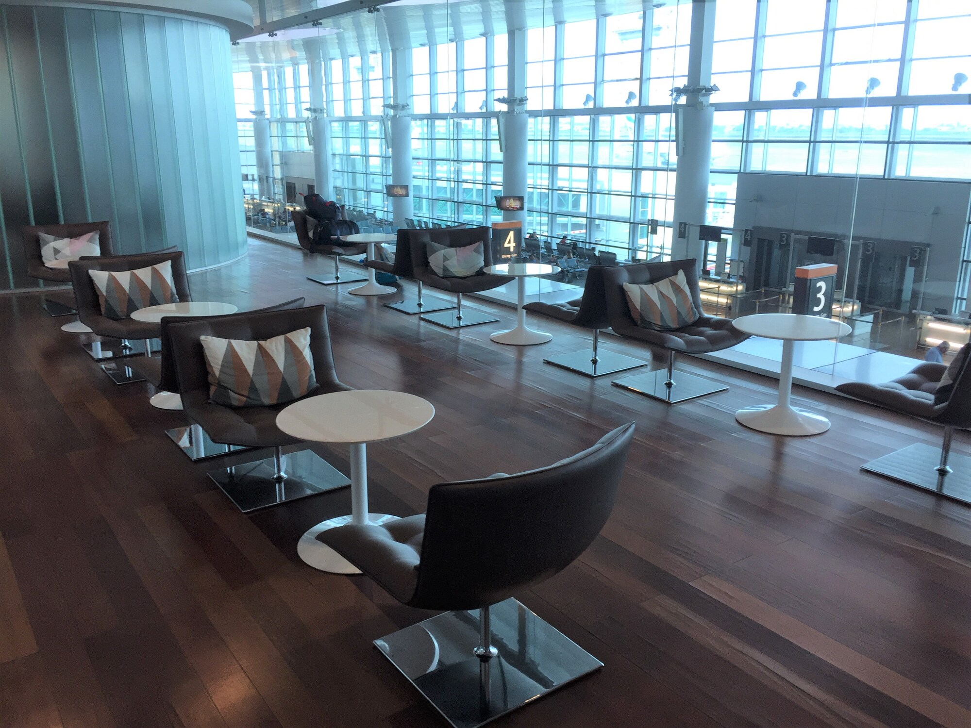 #1 of 5 images of Converse Bank Business Lounge