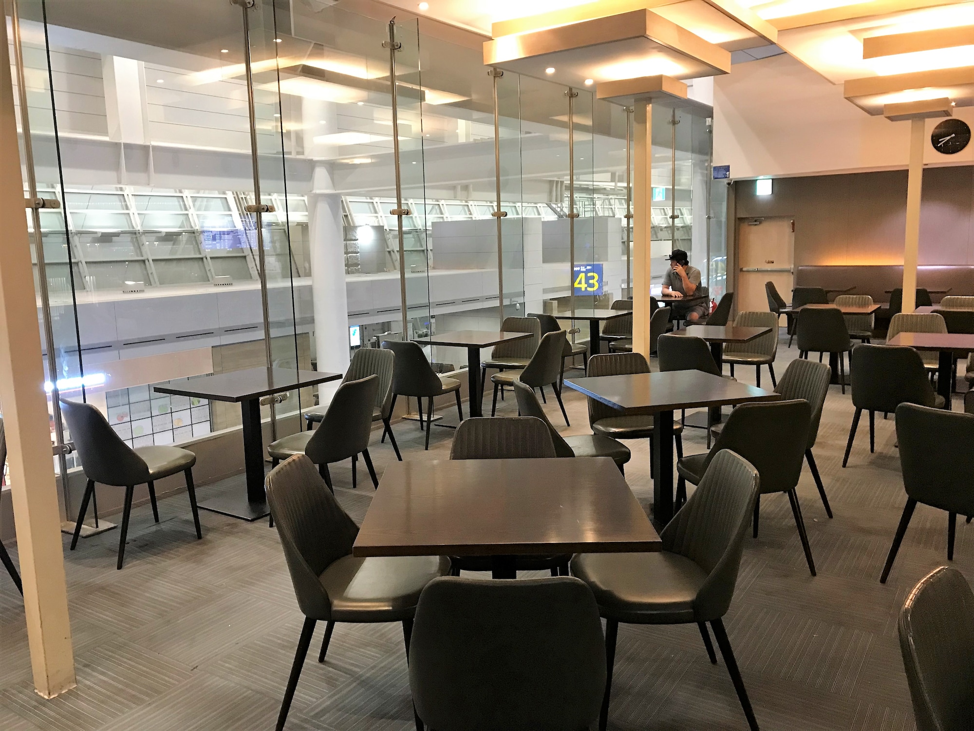 #1 of 5 images of MATINA Lounge West (Gate 43) (Temporarily Closed)