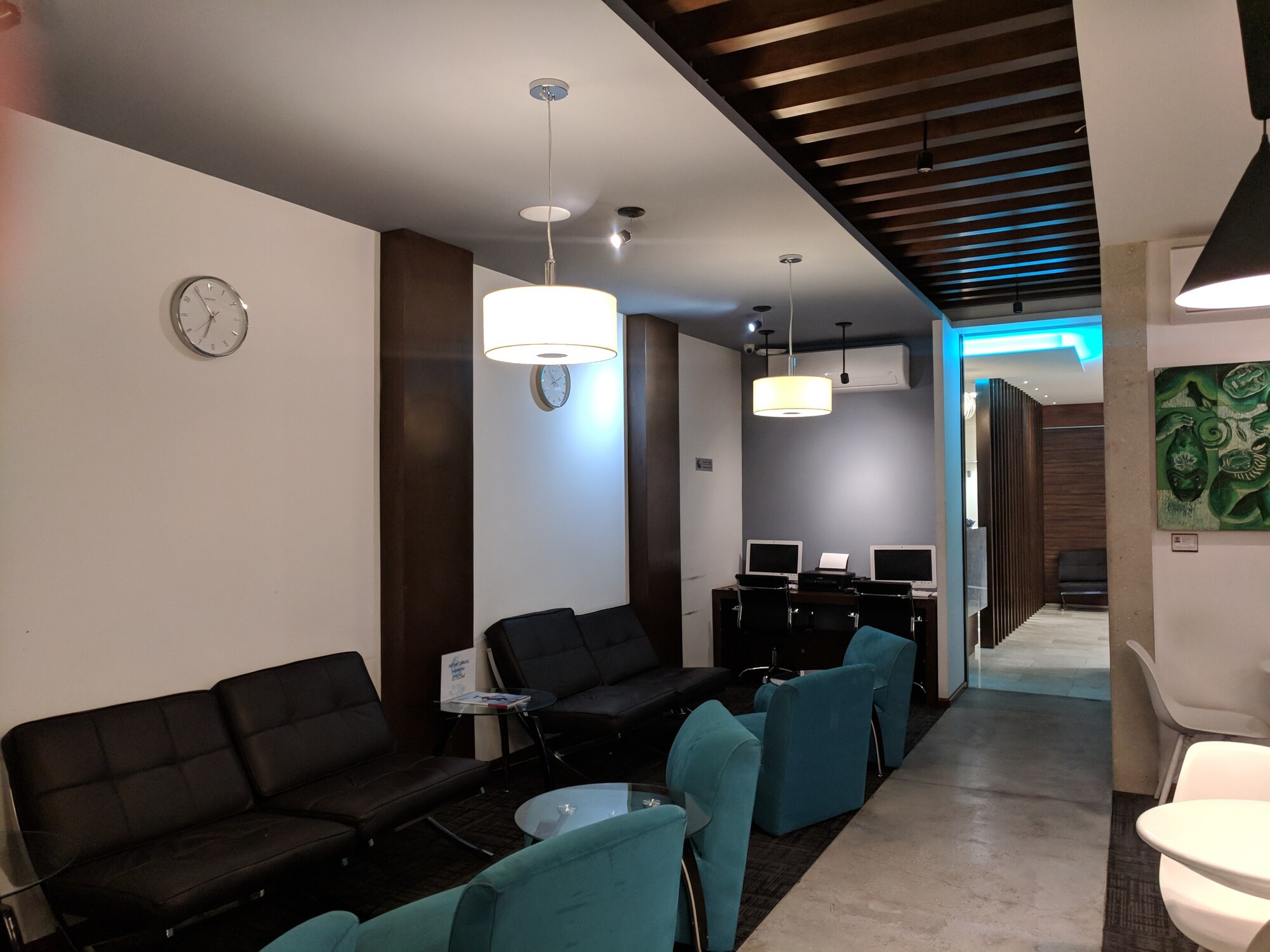 #2 of 5 images of The Lounge by Global Lounge Network