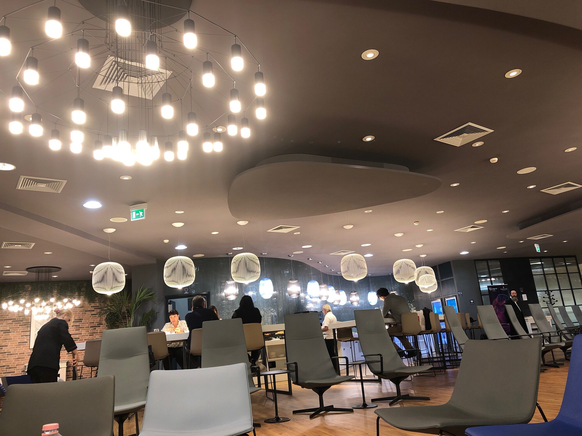 #1 of 1 images of Prima Vista Lounge (E-Gates Satellite)