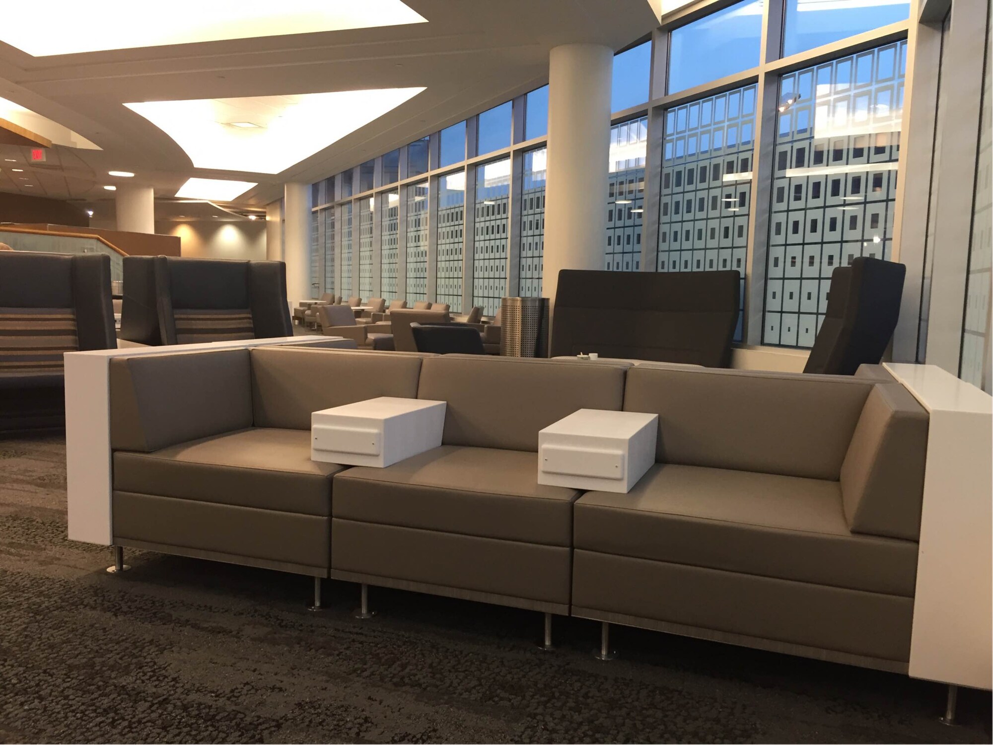 #2 of 5 images of Delta Air Lines Delta Sky Club