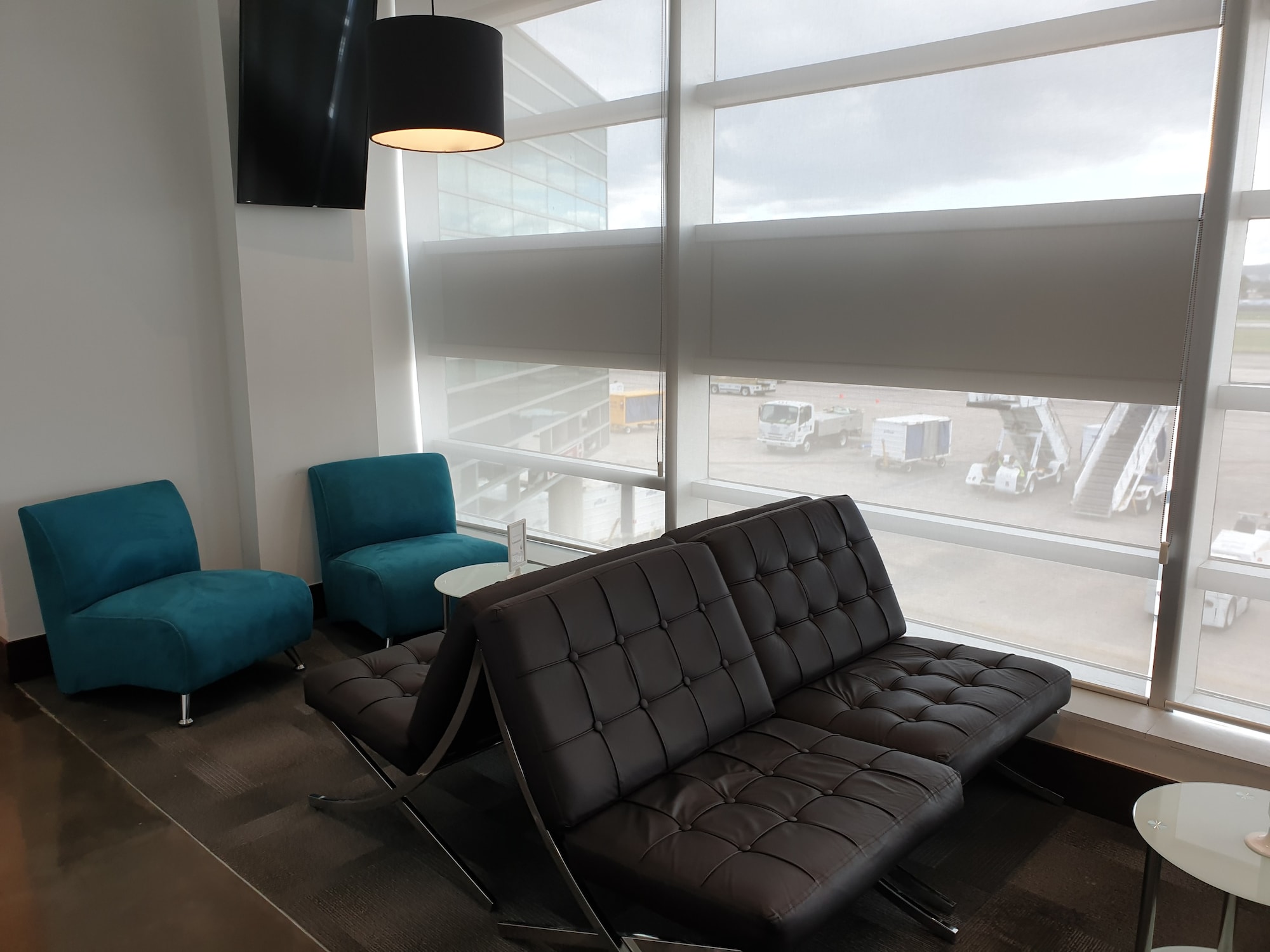 #5 of 5 images of The Lounge San Juan at Terminal A