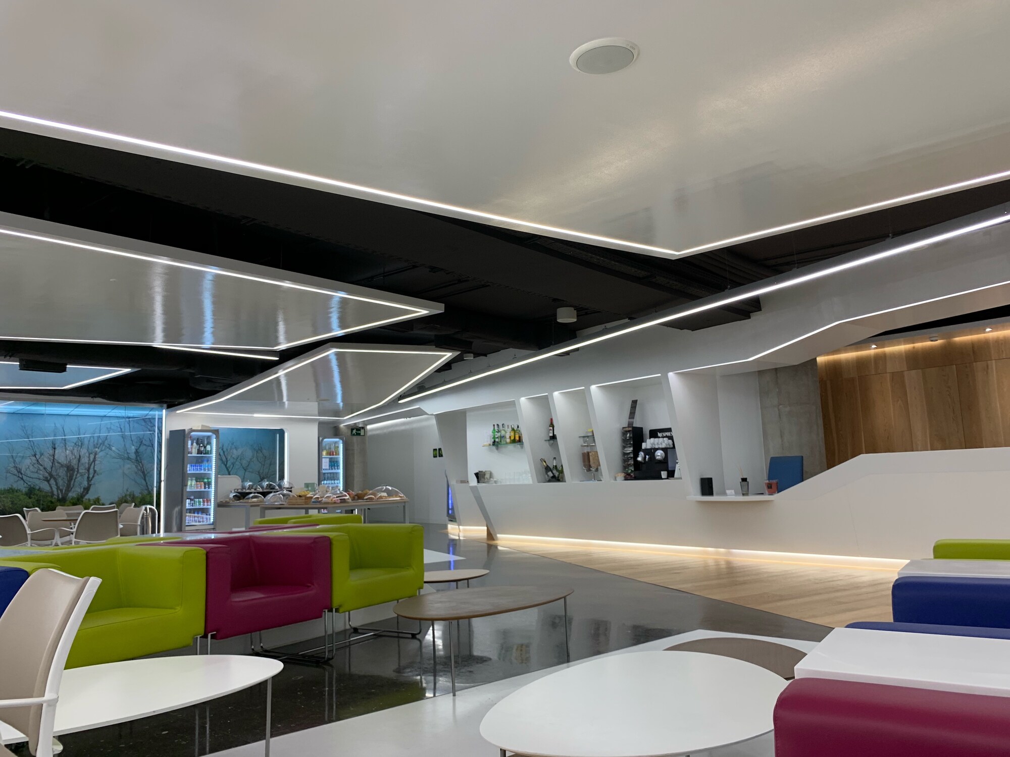 #1 of 5 images of Sala VIP Mediterraneo (Temporarily Closed)