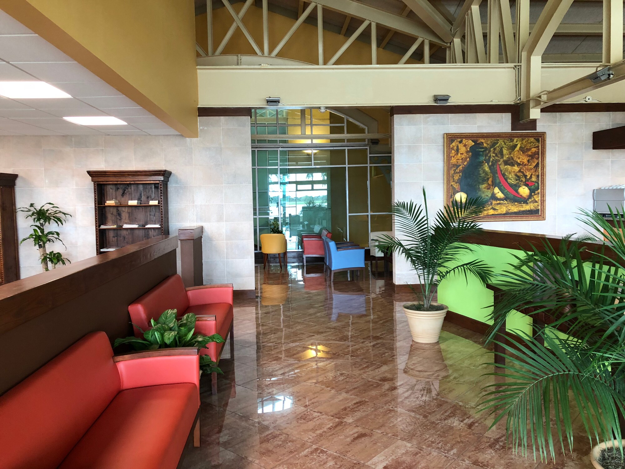 #1 of 4 images of Premier Lounge (Temporarily Closed)