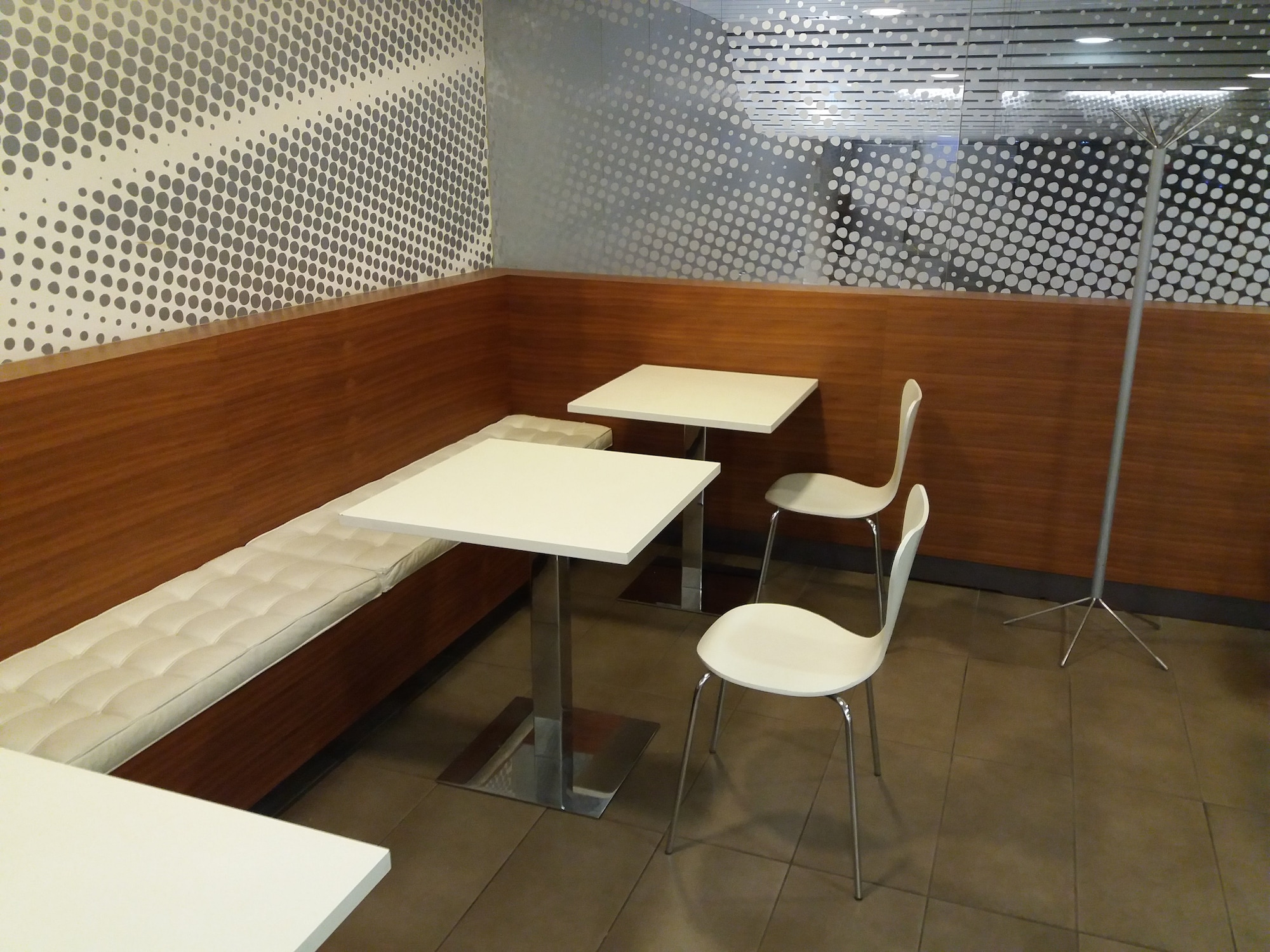 #4 of 5 images of Business Lounge (Temporarily Closed)
