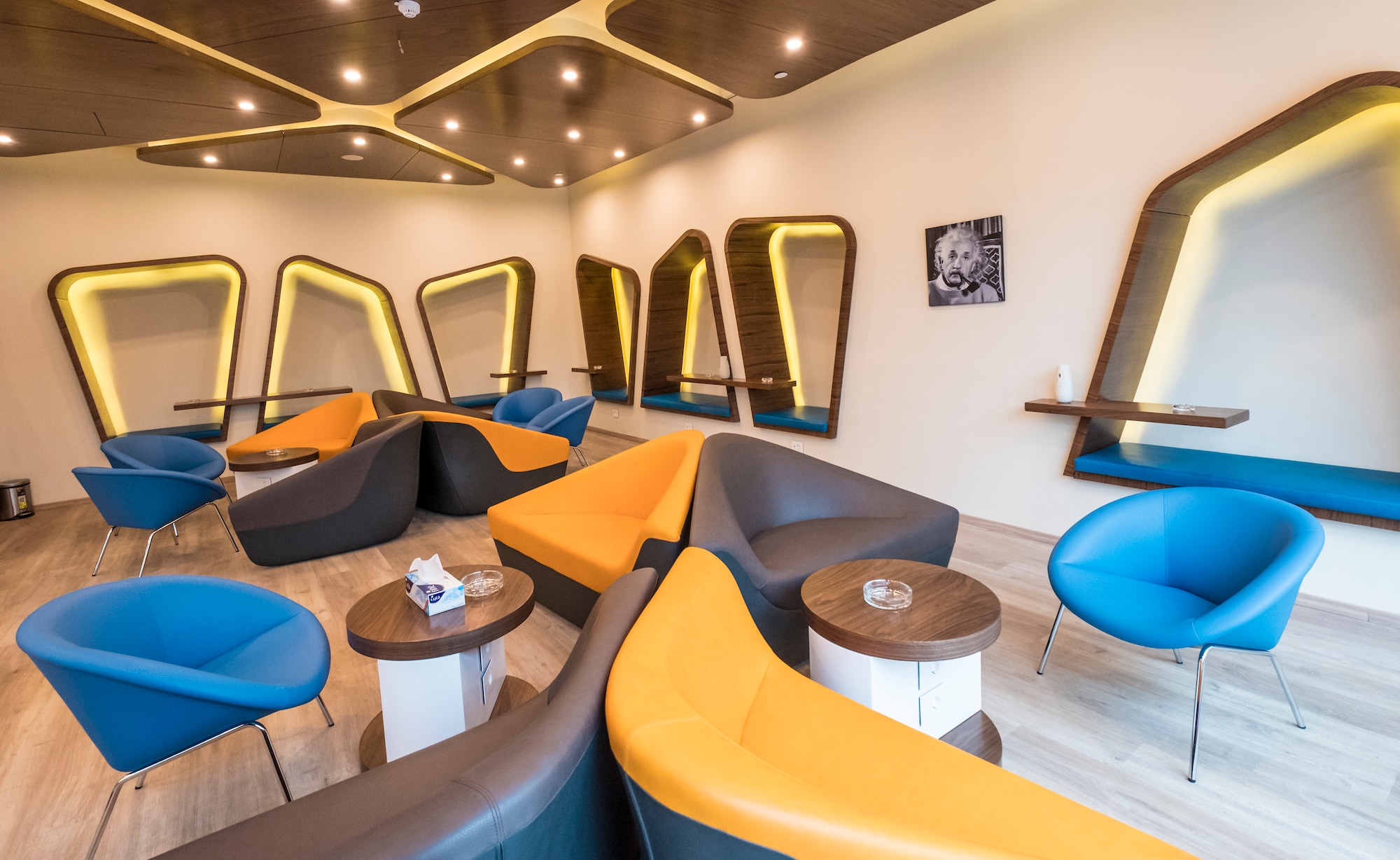 #2 of 5 images of Pearl Lounge
