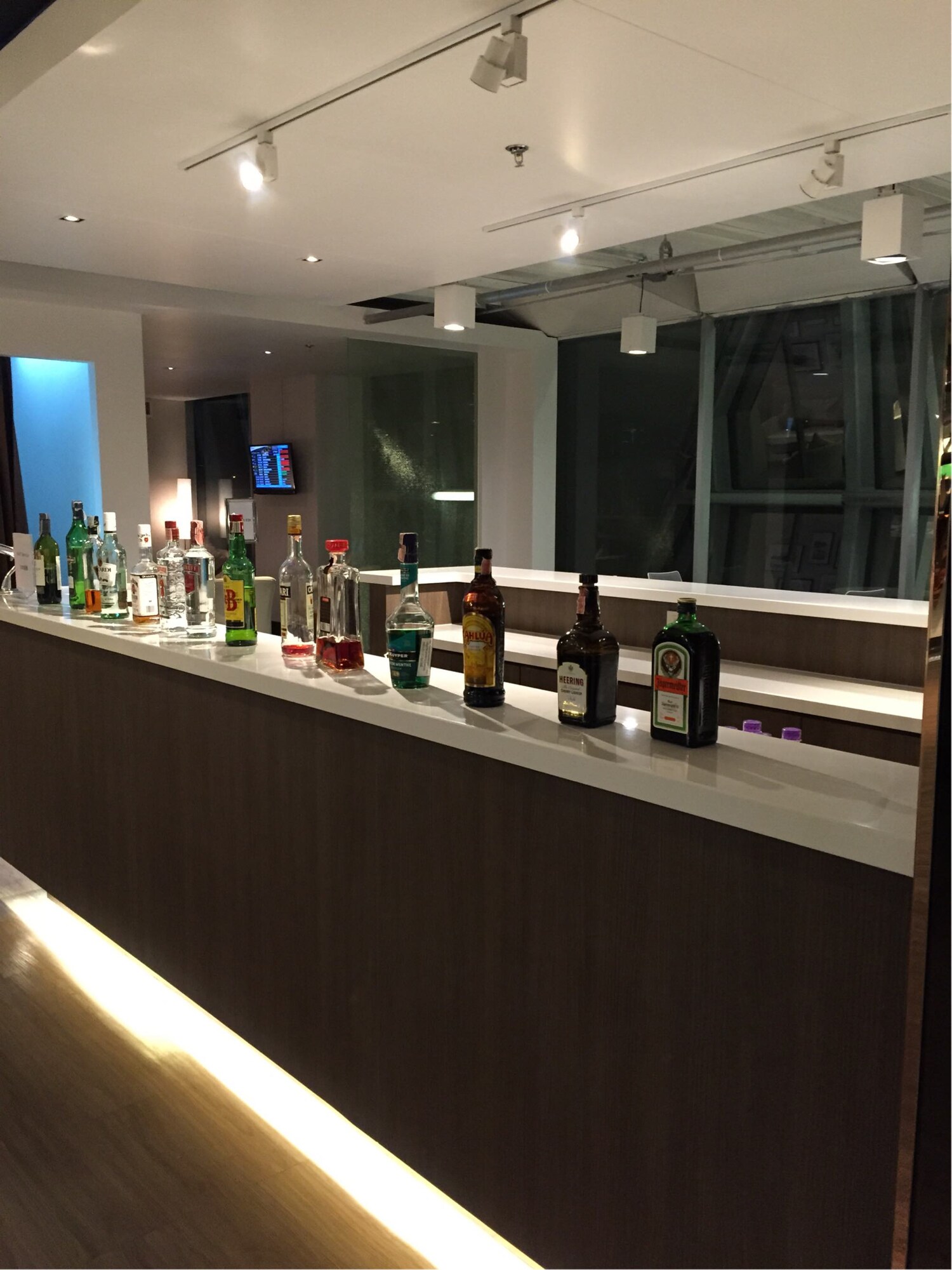 #3 of 5 images of Miracle First Class Lounge (Level 3)