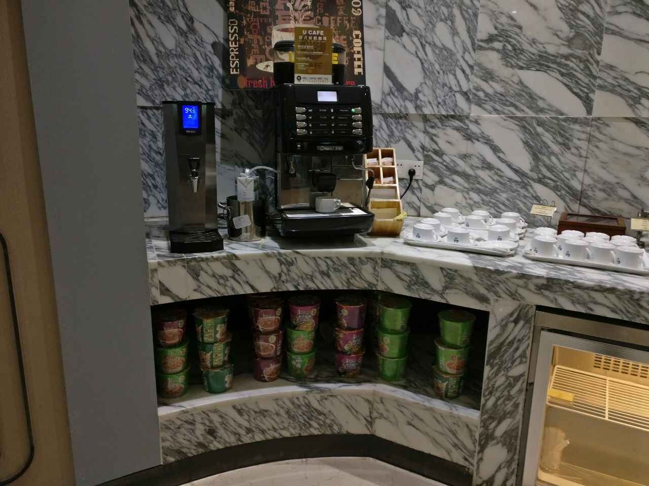 #3 of 5 images of No. 1 First and Business Class Lounge (CKG)