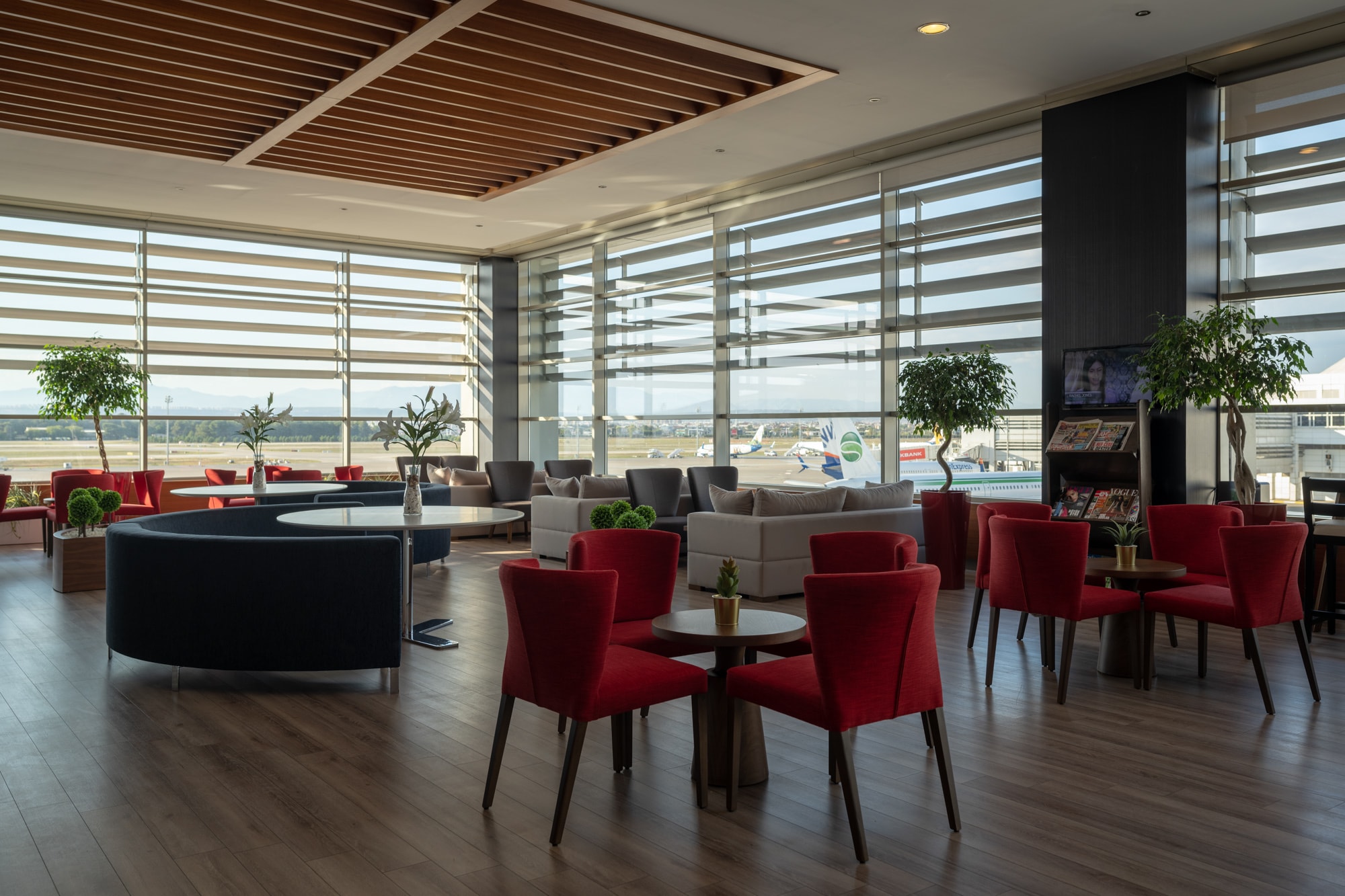 #3 of 4 images of CIP Lounge