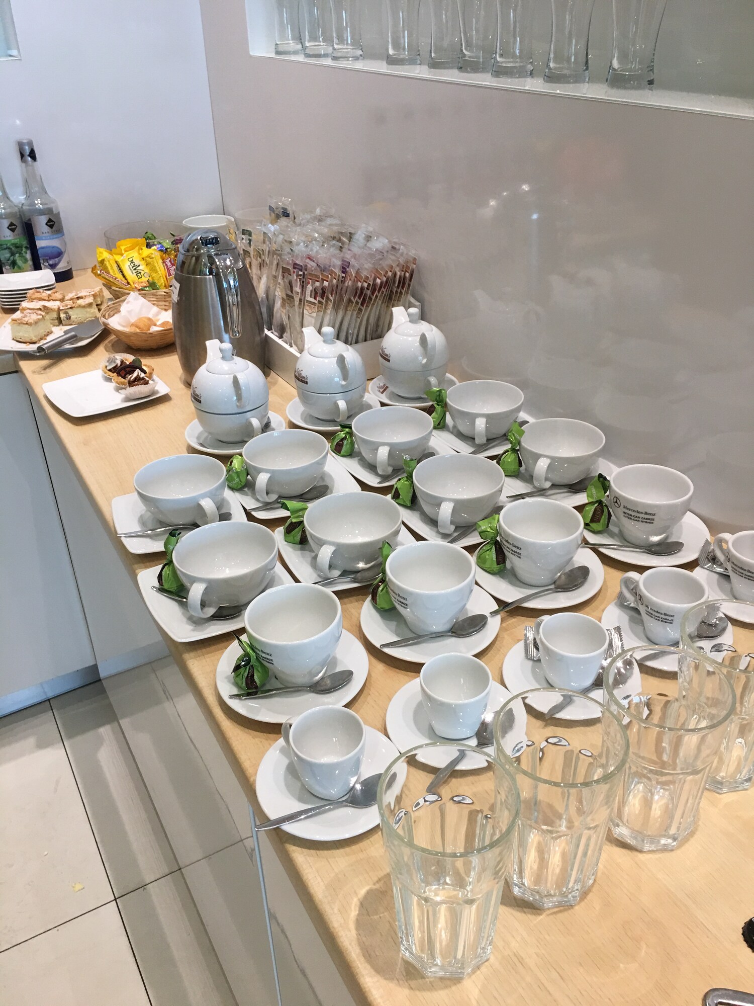 #5 of 5 images of Business Lounge