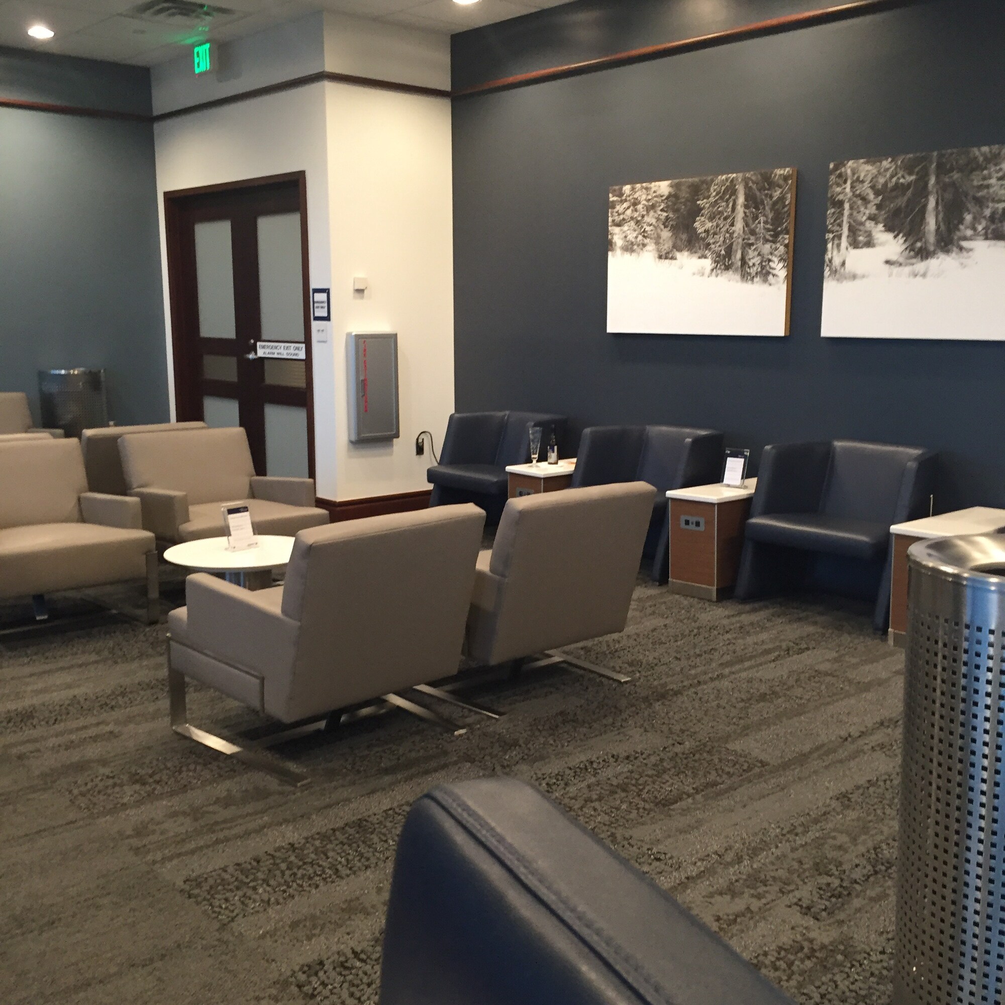 #4 of 5 images of Delta Air Lines Delta Sky Club