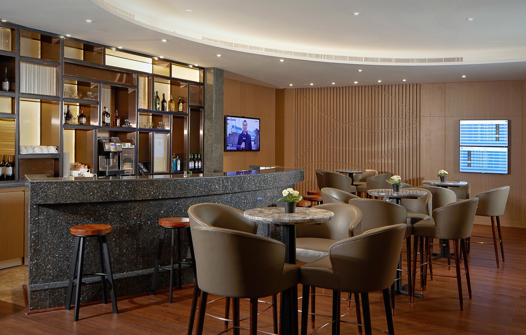 #3 of 5 images of Al Dhabi Lounge