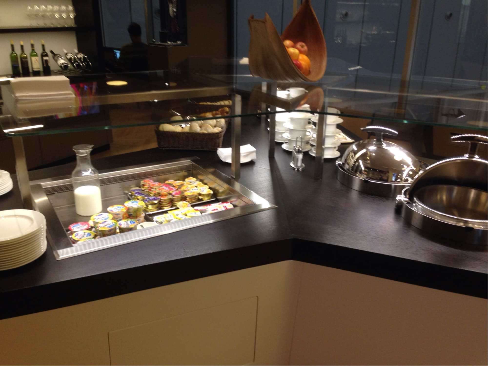 #2 of 5 images of Aspire Lounge