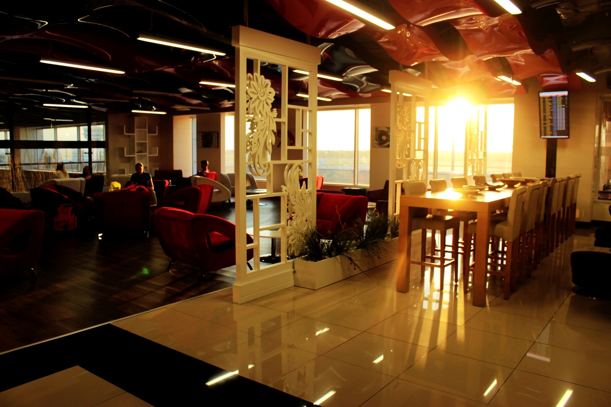#2 of 5 images of CIP Lounge (Temporarily Closed)