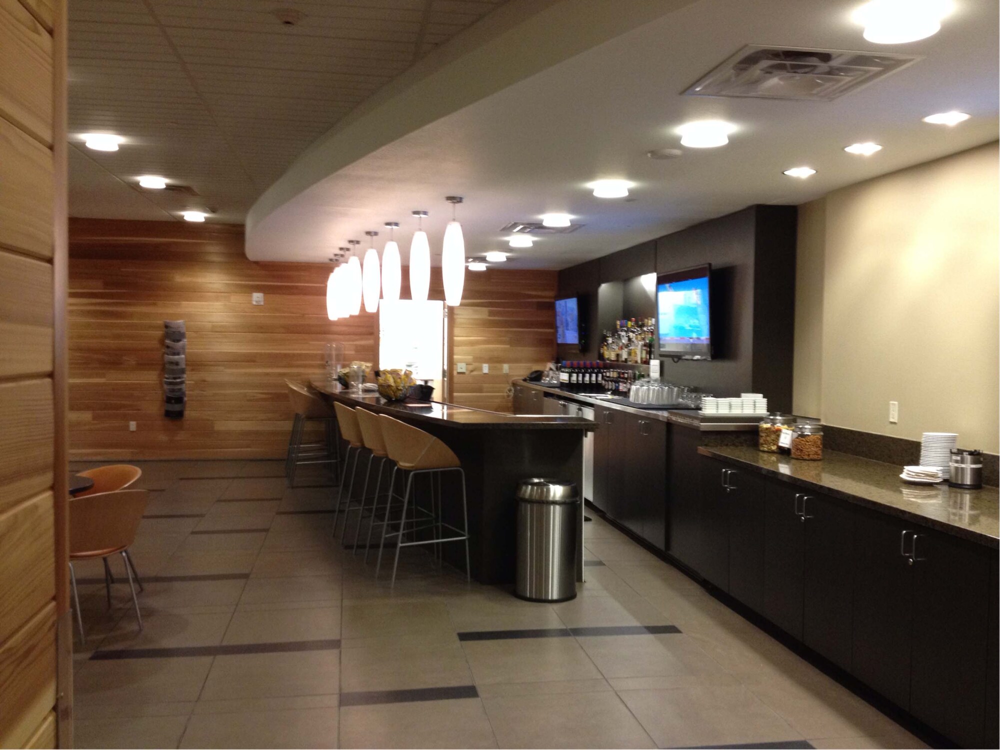 #5 of 5 images of The Club LAS (Temporarily Closed)