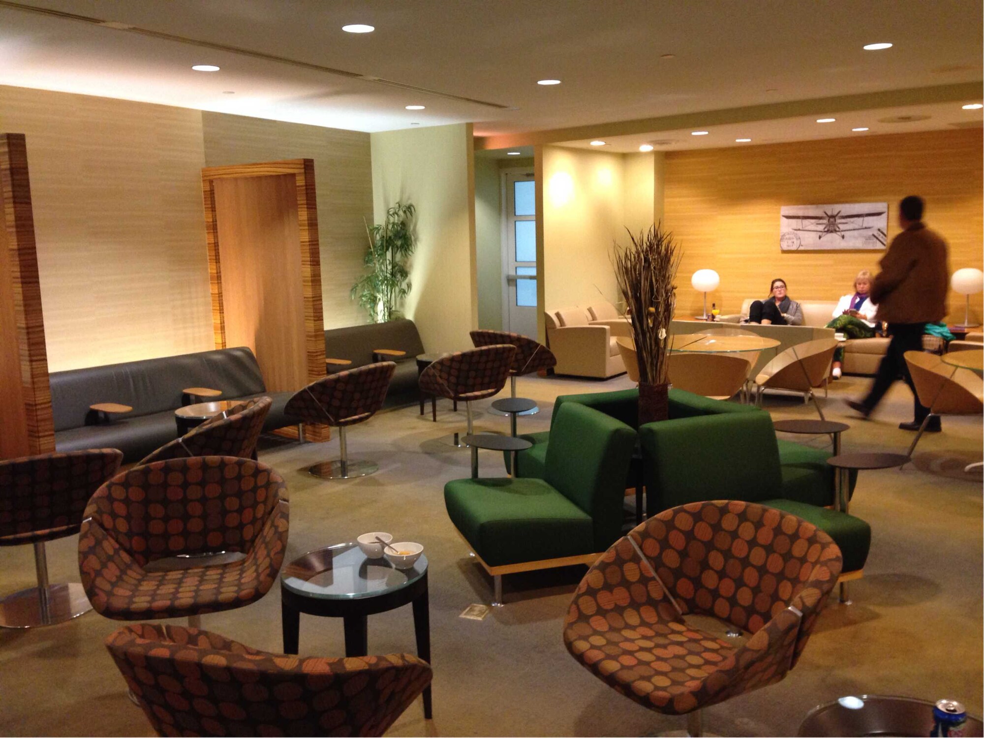 #3 of 5 images of Swissport Lounge