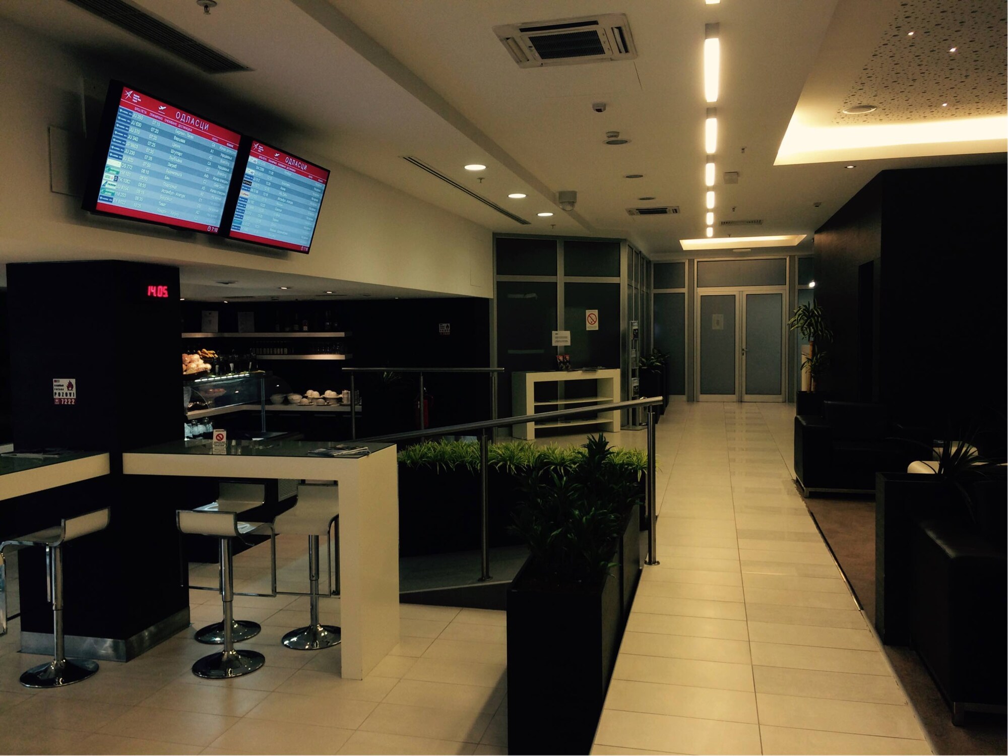 #5 of 5 images of Business Club