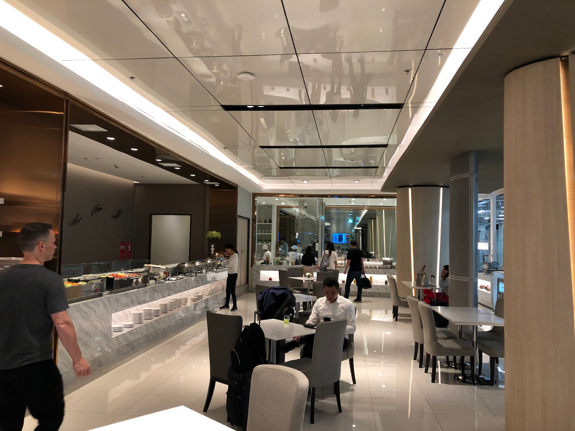 #3 of 5 images of Miracle First Class Lounge (Temporarily Closed)