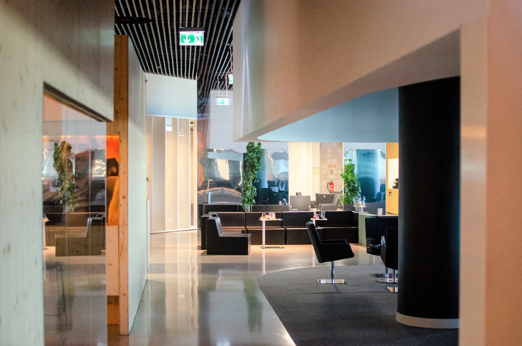 #1 of 5 images of ANA Airport Lounge