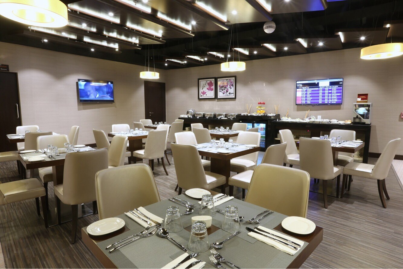 #4 of 5 images of Petra Lounge