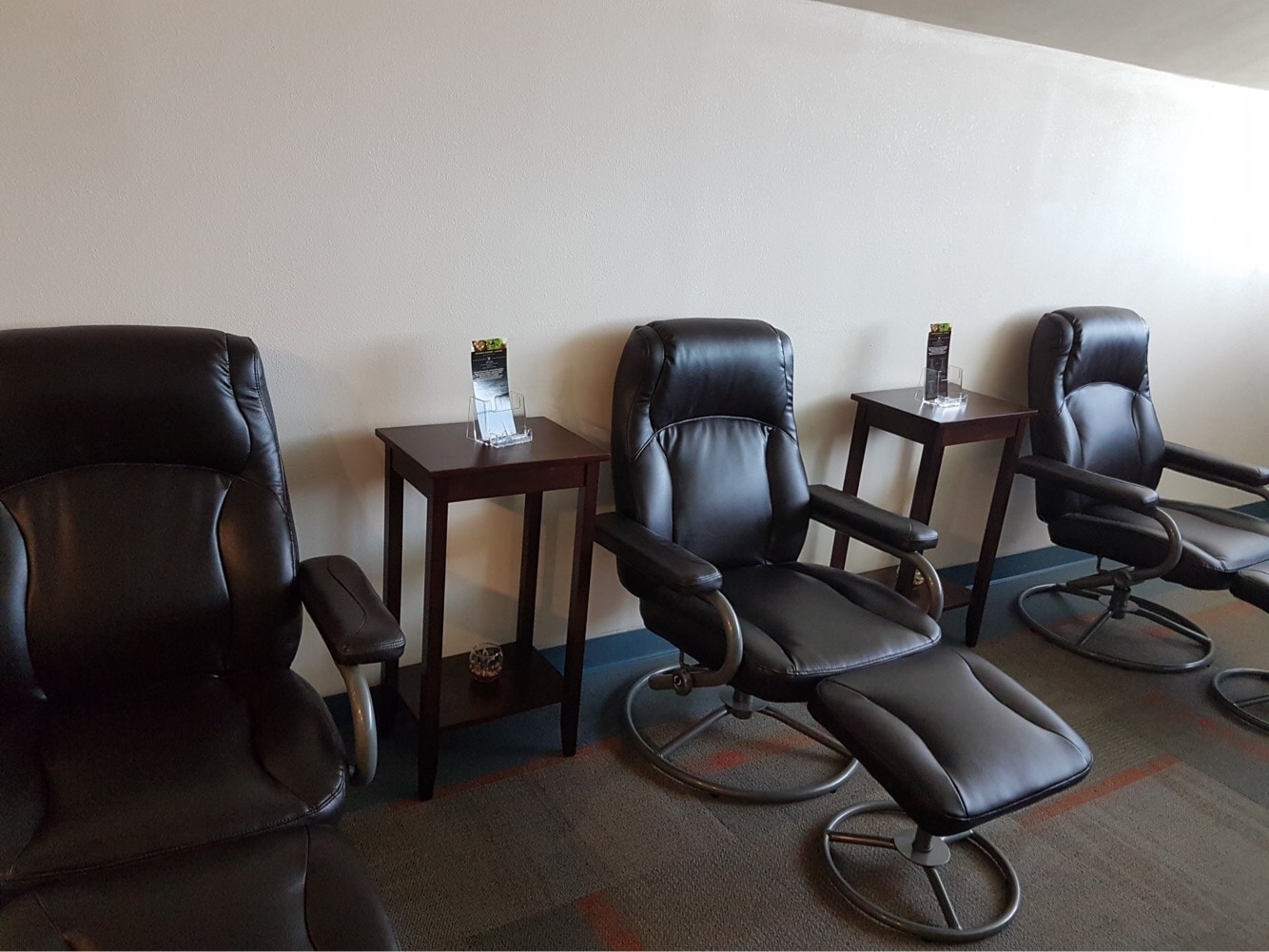 #2 of 5 images of Skyview Airport Lounge