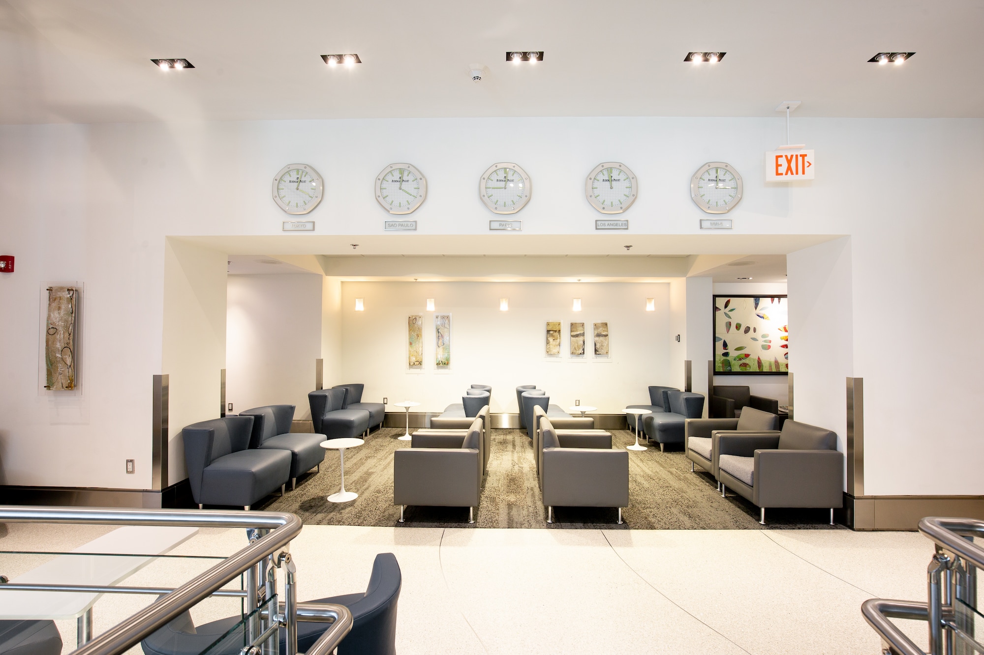 #2 of 5 images of Delta Air Lines Delta Sky Club