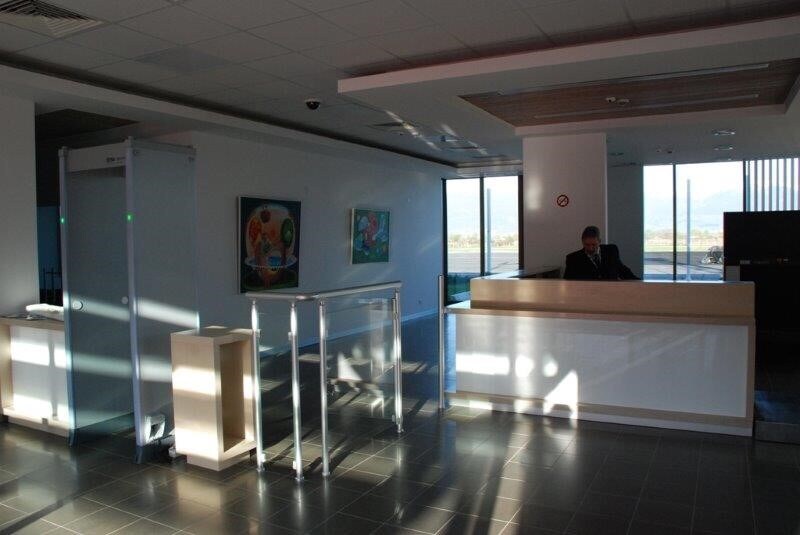 #4 of 4 images of Primeclass CIP Lounge