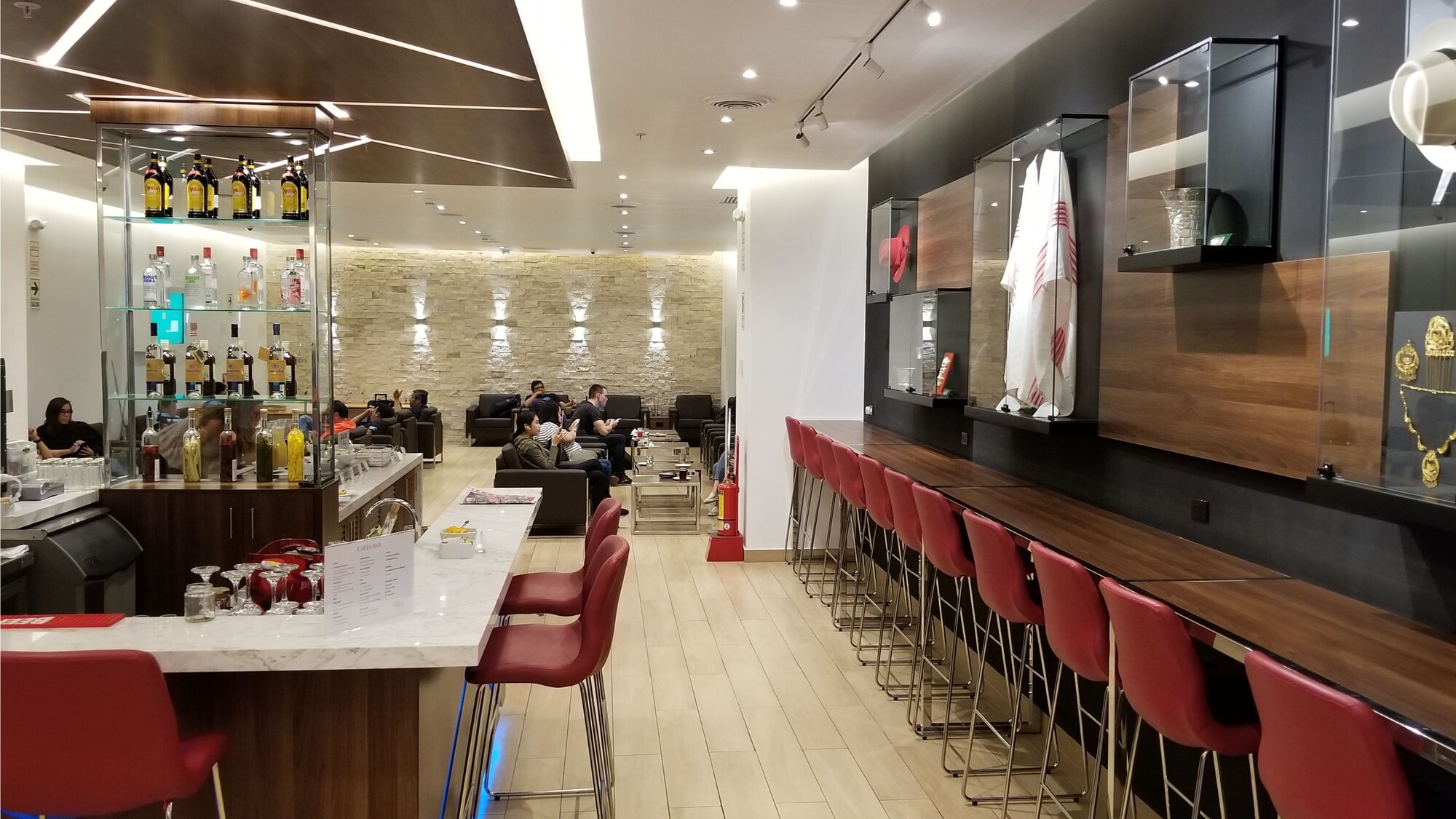 #2 of 5 images of El Salon by Newrest