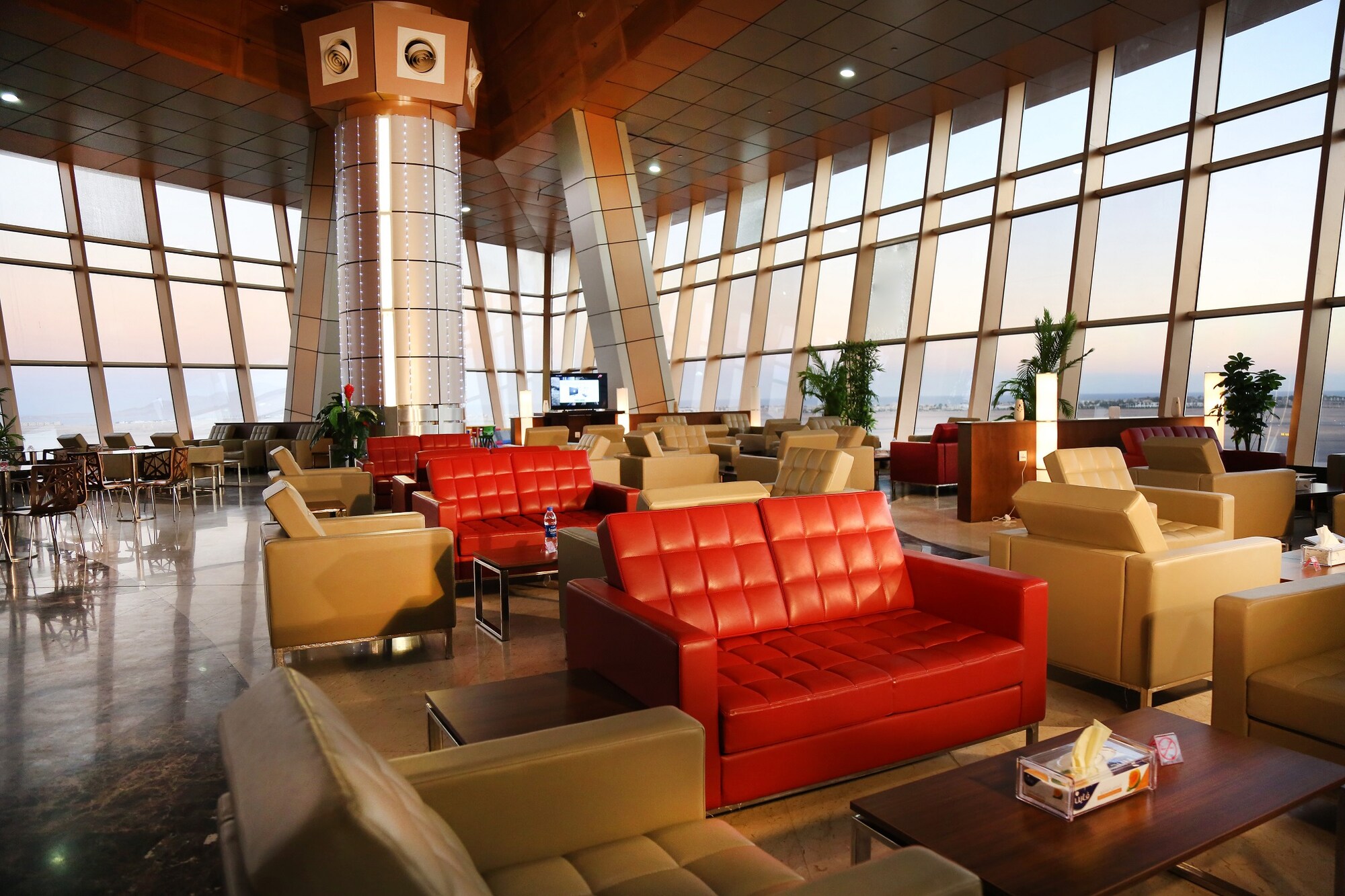 #5 of 5 images of Pearl Lounge (Terminal 1)
