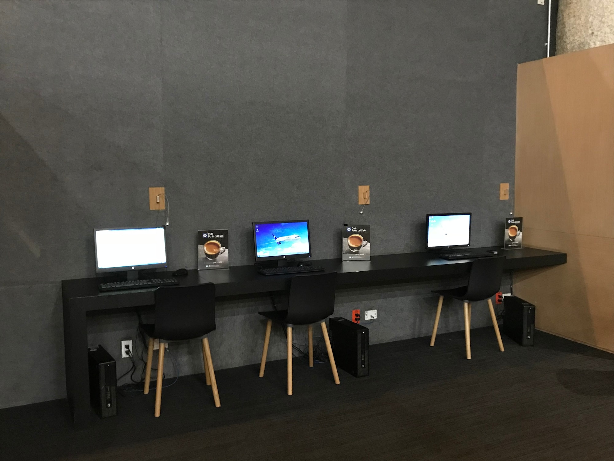 #4 of 5 images of Aeromexico Salon Premier (Domestic)