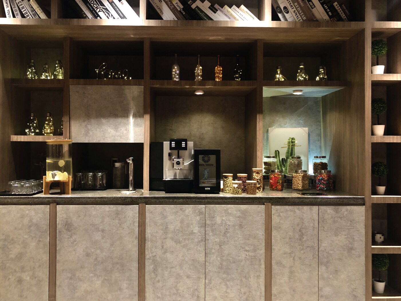 #1 of 5 images of Library Lounge by Aerotel Guangzhou (Temporarily Closed)