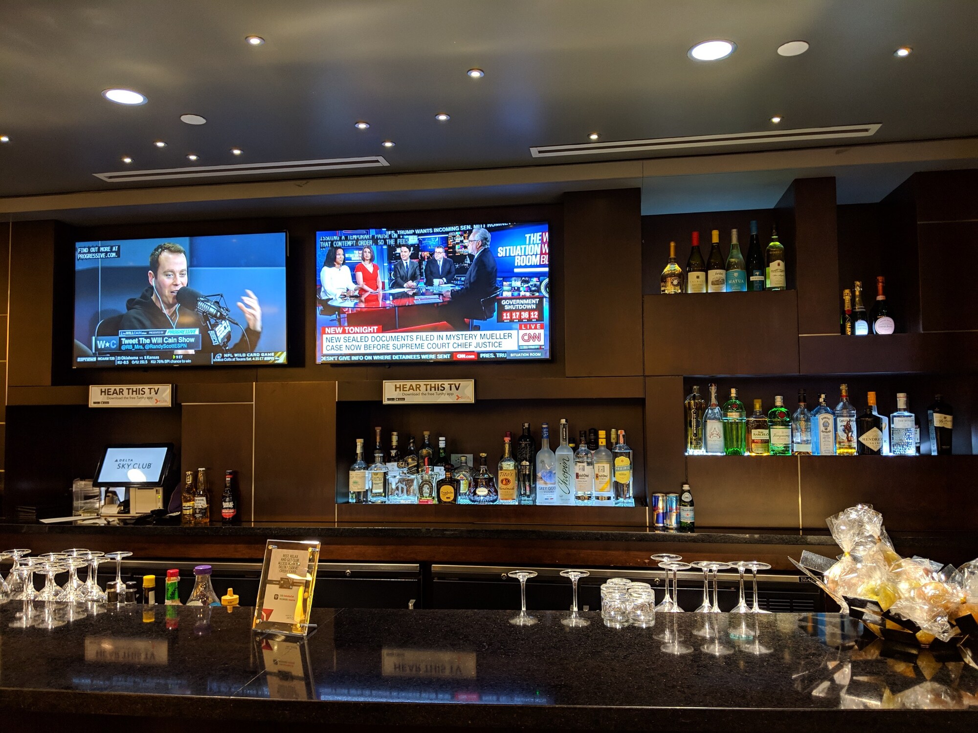 #3 of 5 images of Delta Air Lines Delta Sky Club (Gate C28)