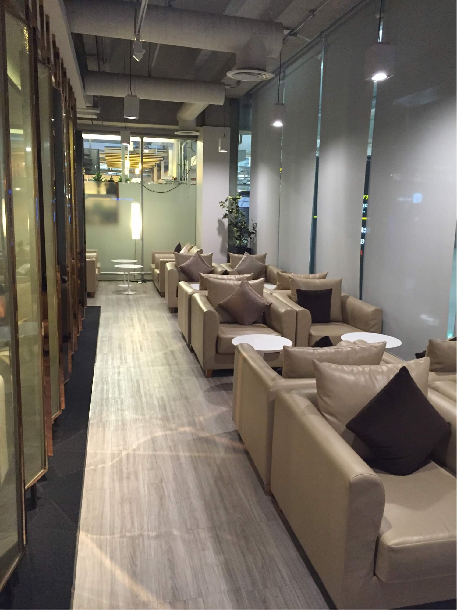 #5 of 5 images of Miracle First Class Lounge (Level 3)